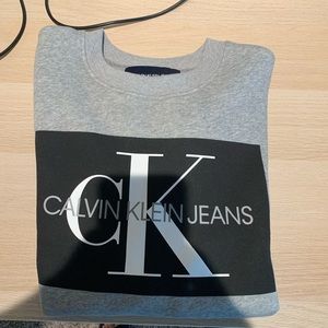 Calvin Klein Sweater